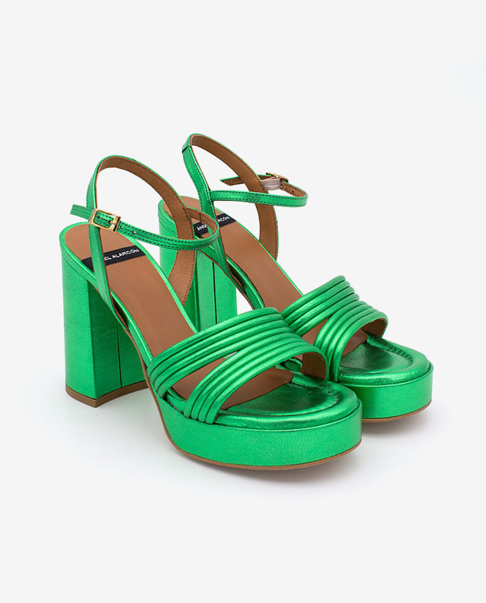 AMBER – Sandalia de tiras de piel metalizada con tacón ancho y plataforma – verde – Talla 37 – Ángel Alarcón