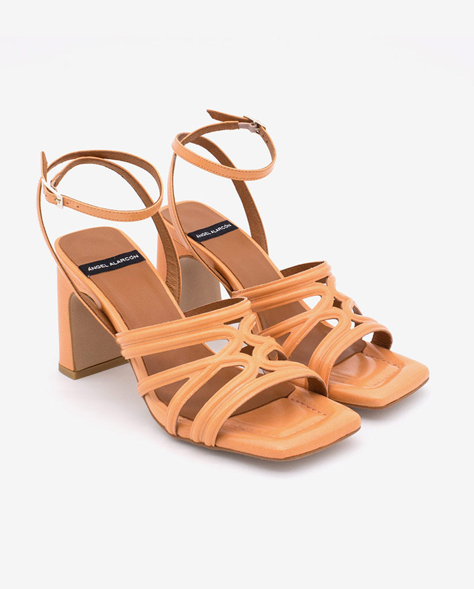 PANNE – Sandalia de piel brillante grabada con tacón alto – Talla 36 – Ángel Alarcón