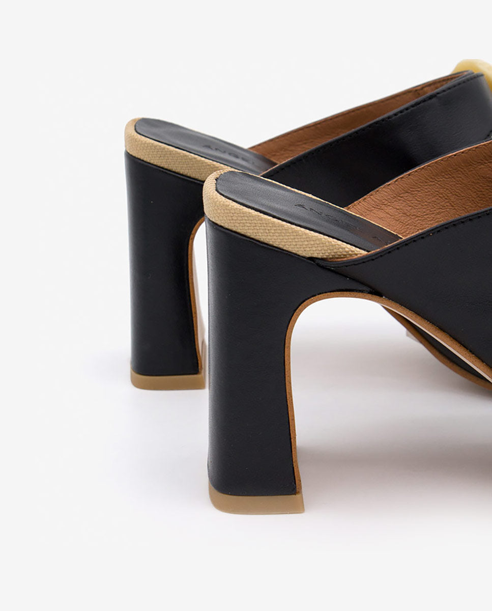 PALKE – Mule de tipo sandalia de piel con hebillas de carey y tacón alto – camel – Talla 38 – Ángel Alarcón