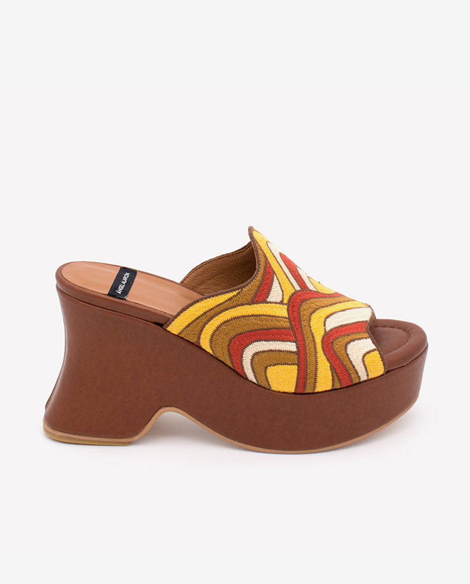 OLDANA – Mule de cuña con pala multicolor – Talla 35 – Ángel Alarcón