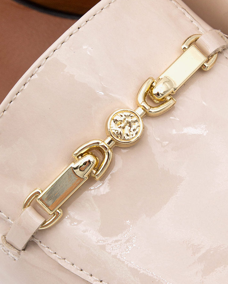 JALCA – Salón de piel acharolada con tacón y adorno dorado – Talla 37 – Ángel Alarcón