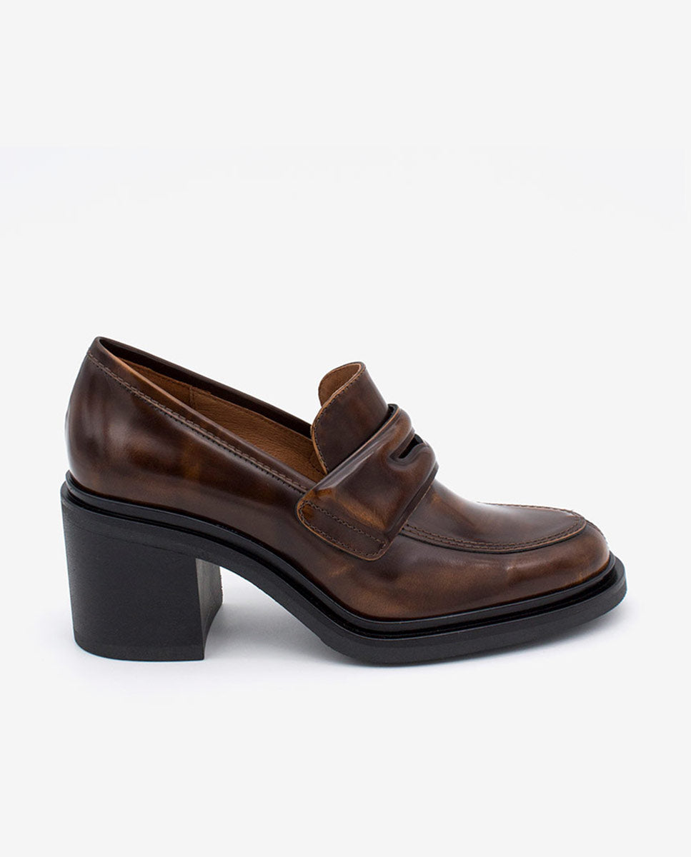 ILMA – Mocasín de piel cepillada con tacón ancho y suela gruesa – marrón – Talla 36 – Ángel Alarcón