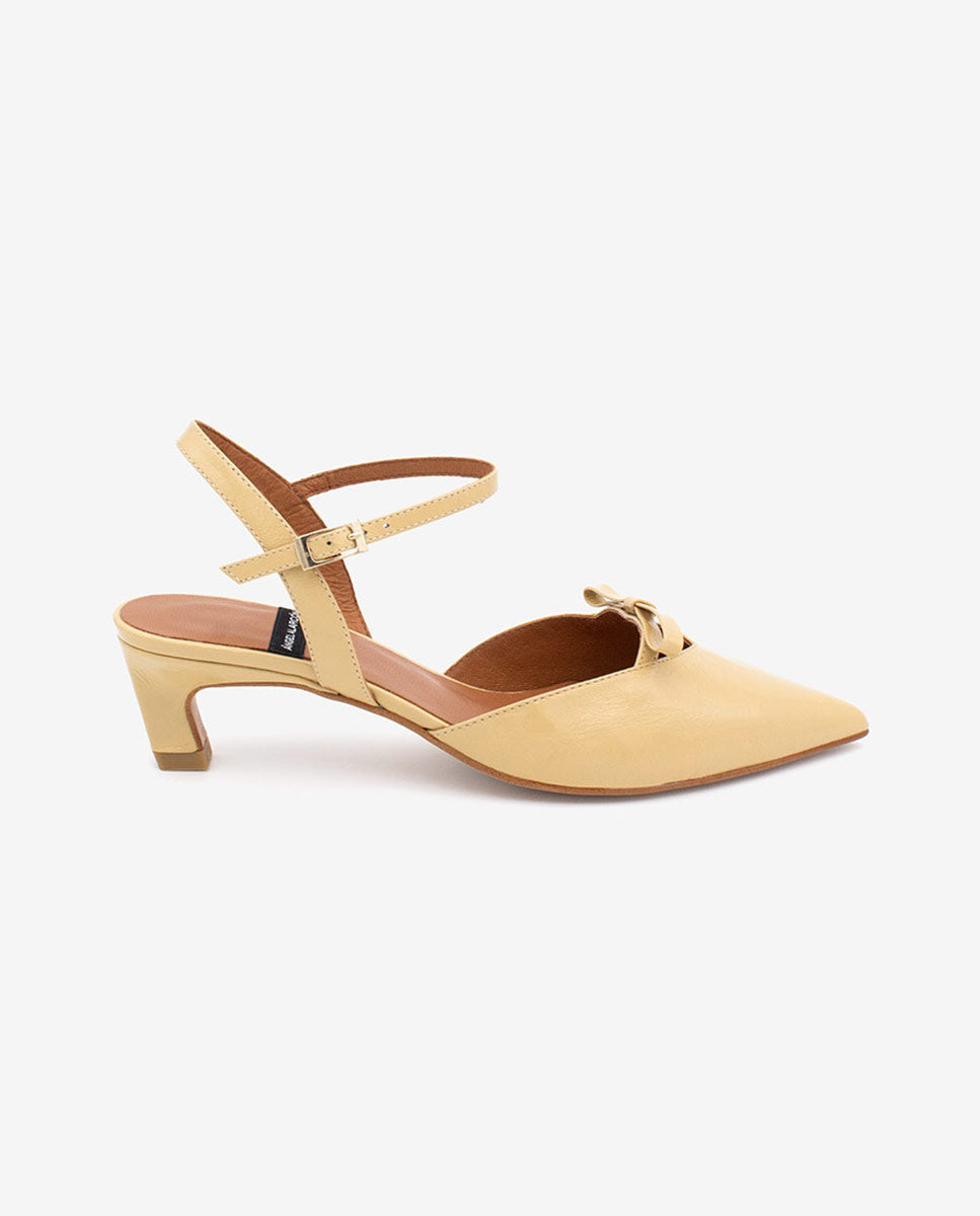 VERONIQUE – Zapatos de salón abiertos con tacón bajo de piel texturizada – Talla 36 – Ángel Alarcón