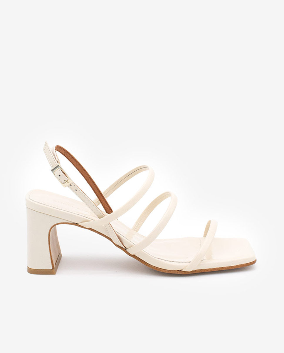 FABIENNE - Sandalia de tiras con tacón en piel texturizada – beige – Talla 37 – Ángel Alarcón