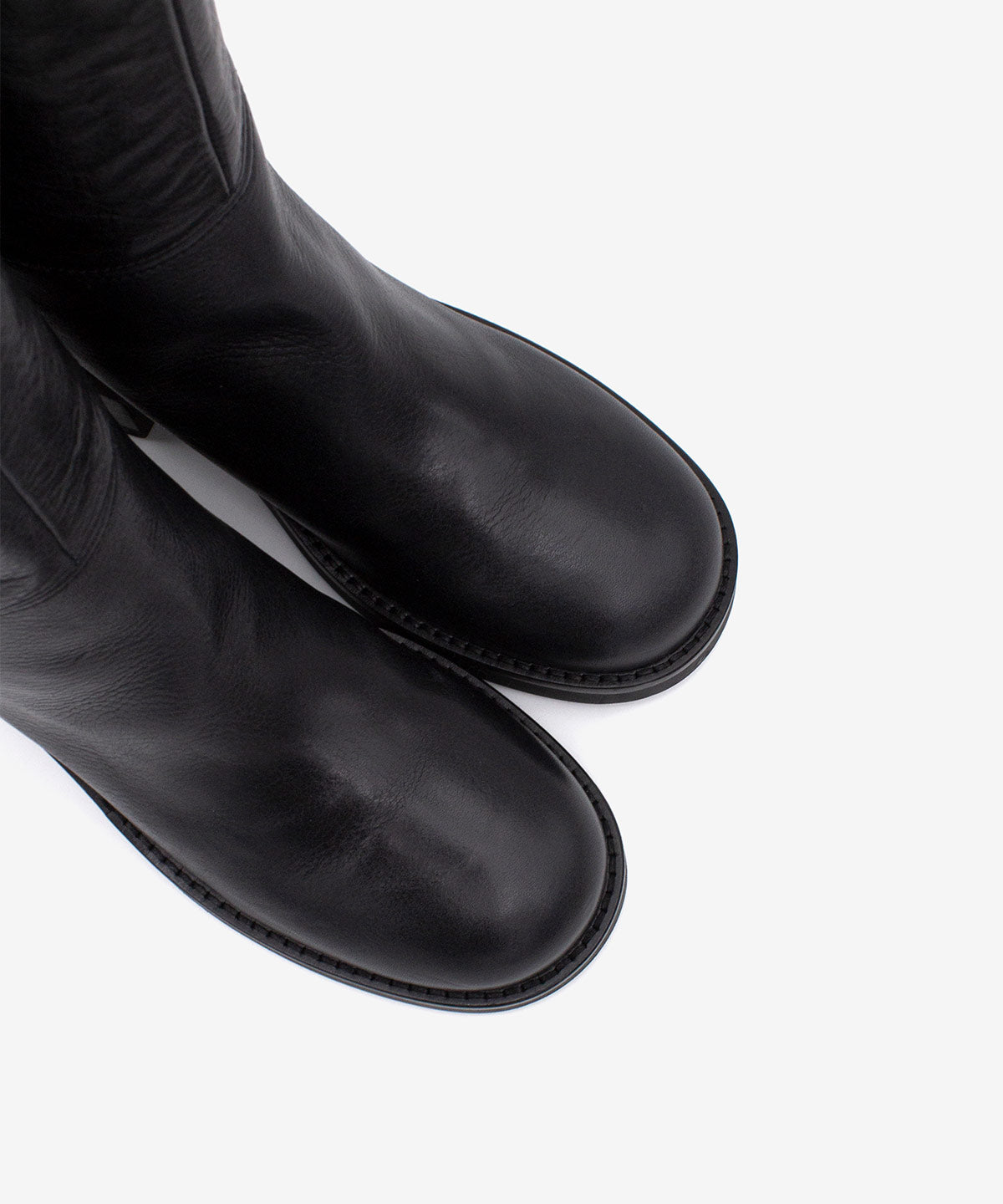 ICITA – Bota de caña alta con suela ancha y tacón cómodo de piel natural – negro – Talla 37 – Ángel Alarcón
