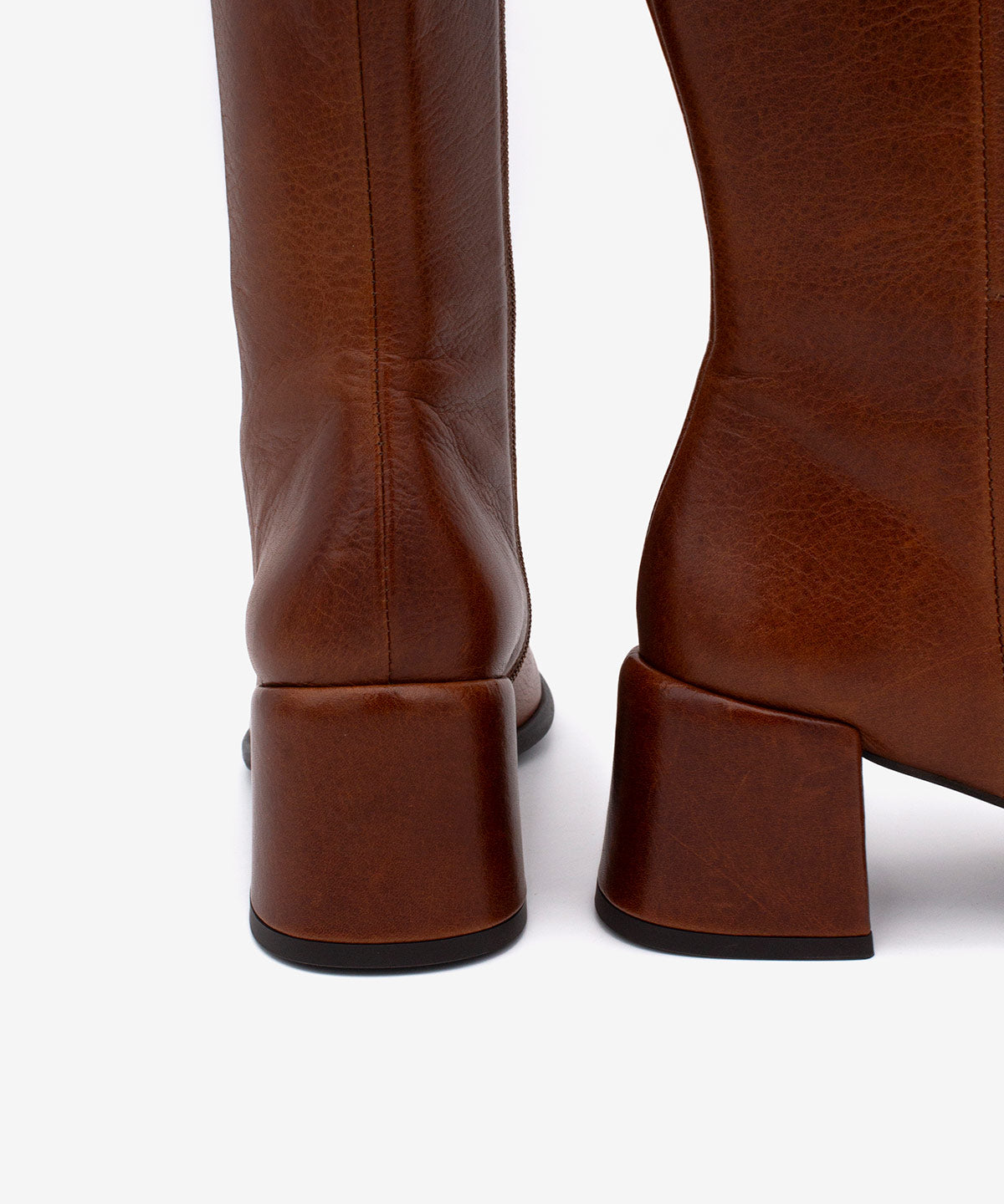 YTIA – Bota de caña alta con tacón bajo cómodo de piel natural – marrón – Talla 40 – Ángel Alarcón
