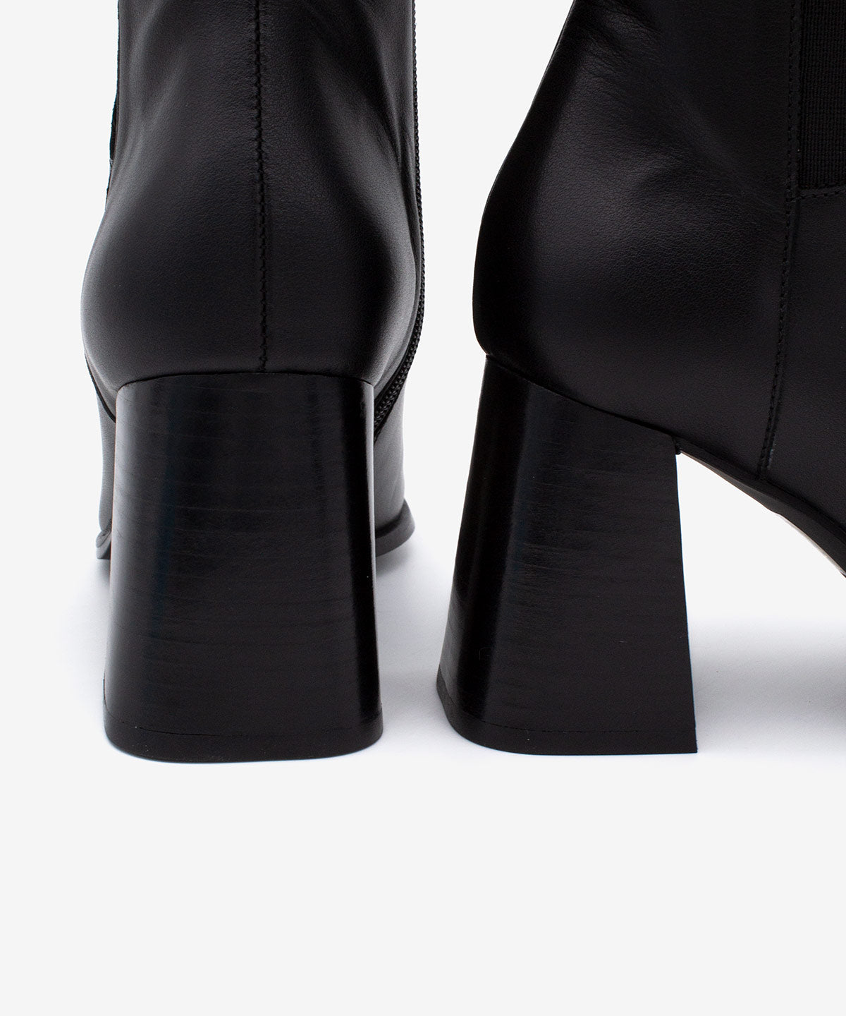SANNA – Botín de mujer con elástico y cremallera de piel – negro – Talla 40 – Ángel Alarcón