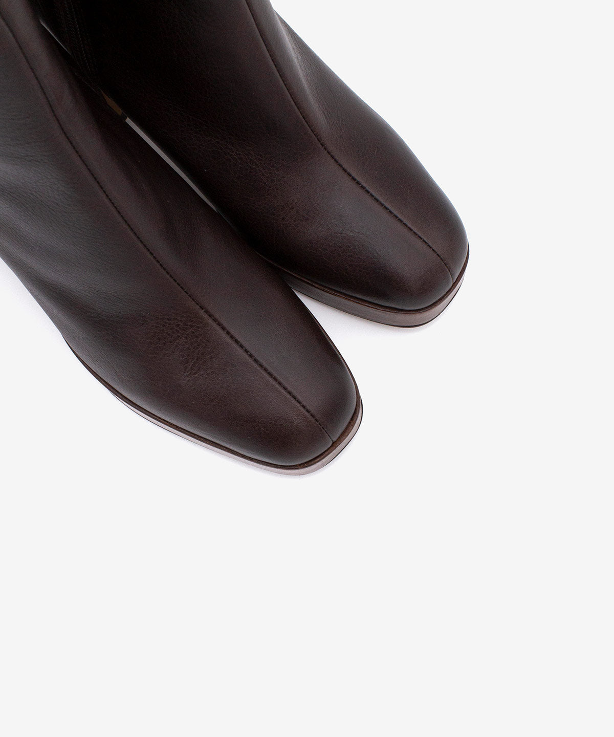 SILMIA – Botín de mujer con tacón alto y plataforma de piel – marrón oscuro – Talla 38 – Ángel Alarcón