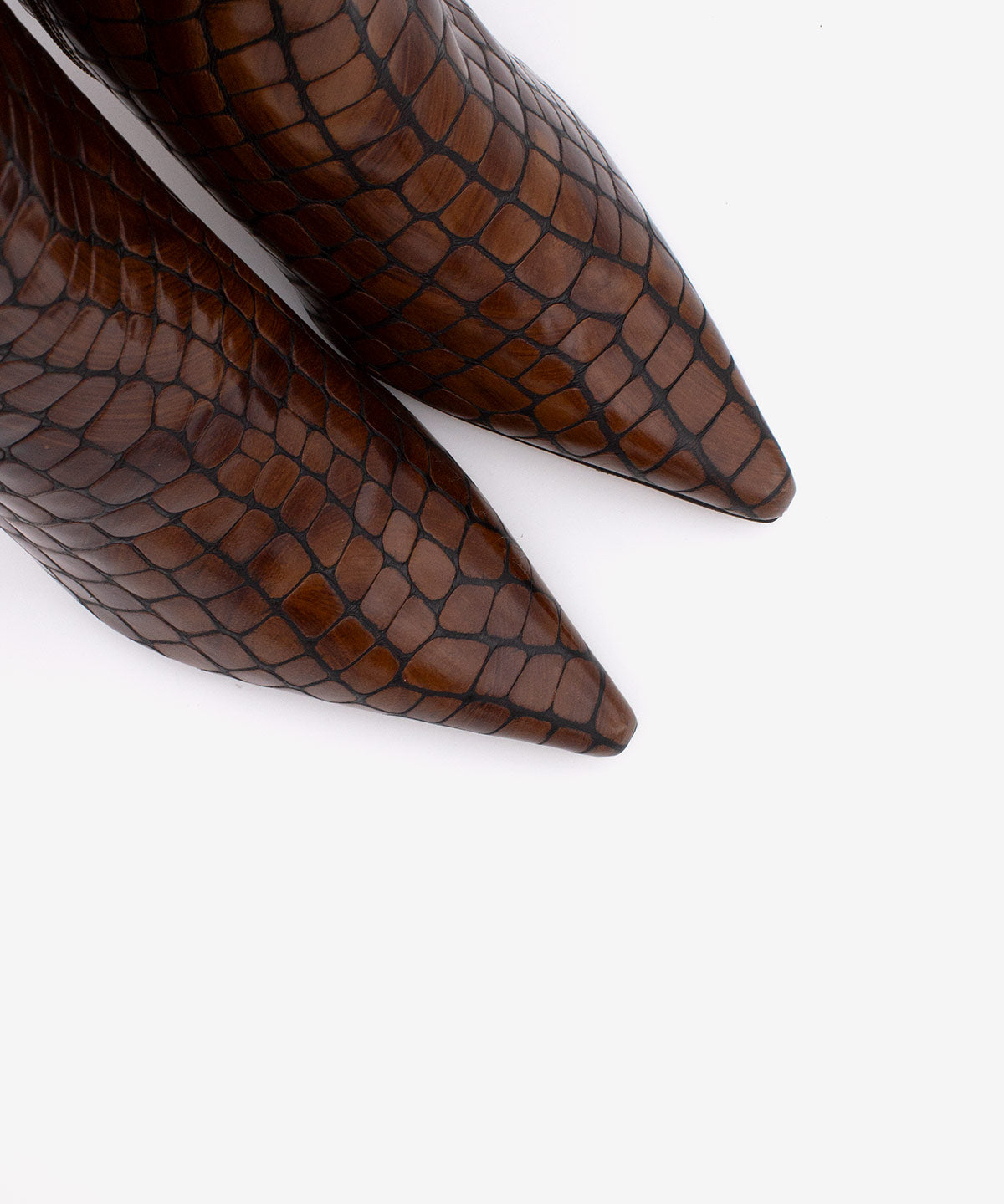 ZAIRA – Botín de mujer con tacón fino en piel print croco – marrón – Talla 37 – Ángel Alarcón