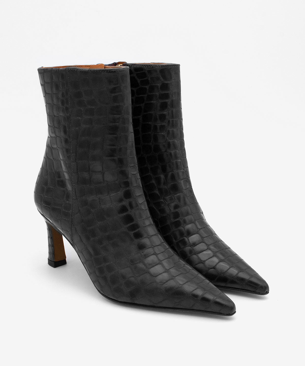 ZAIRA – Botín de mujer con tacón fino en piel print croco – negro – Talla 40 – Ángel Alarcón