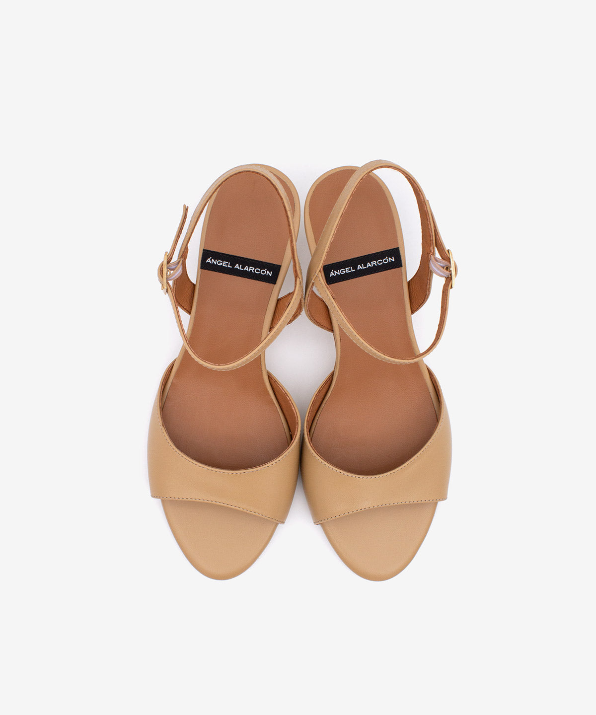 ELVIRA – Sandalia de tacón fino medio con pulsera al tobillo de piel suave – beige – Talla 36 – Ángel Alarcón