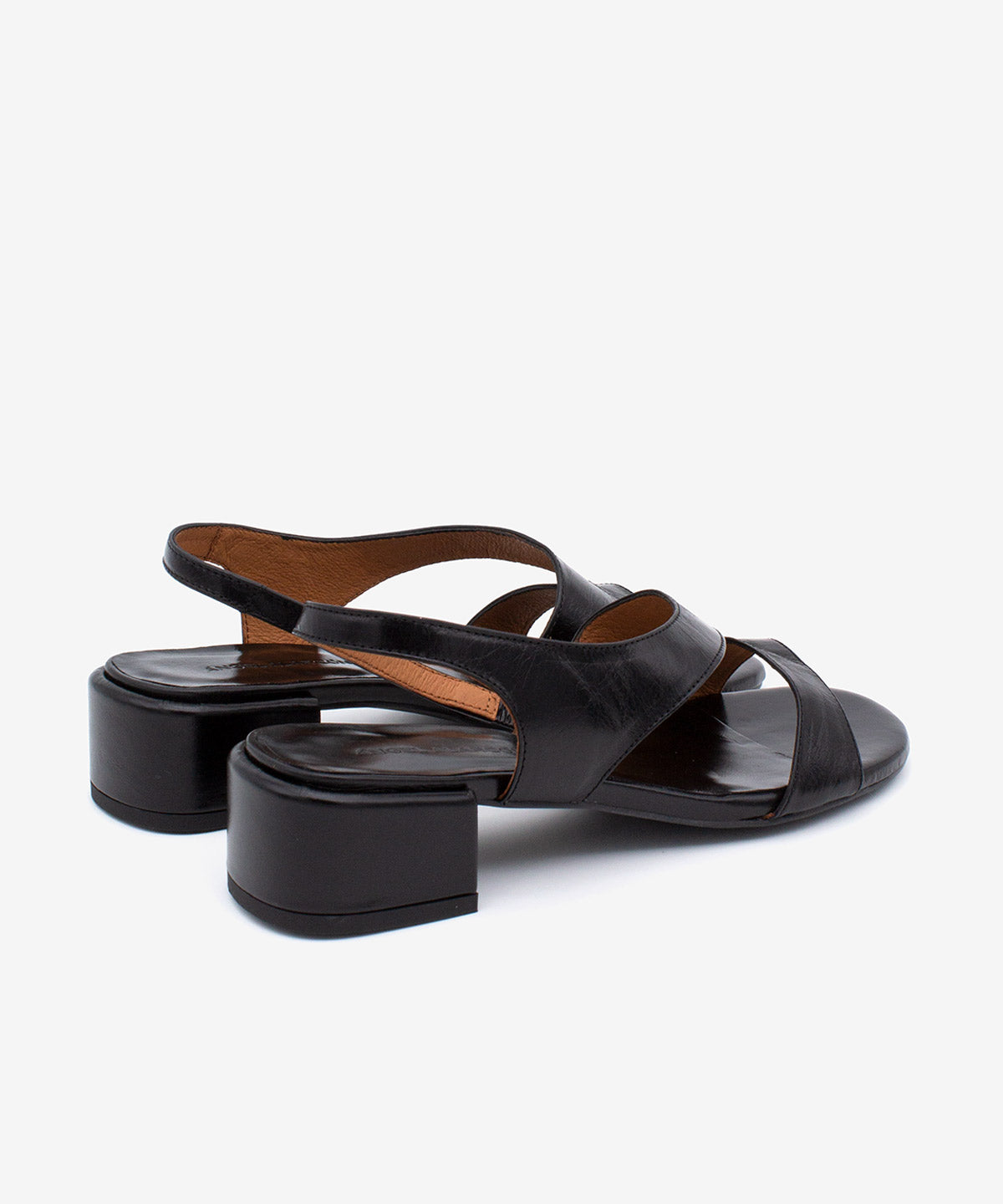 BASILIA – Sandalia de piel cómoda de piel texturizada - Zapatos Negros - Zapatos de mujer Ángel Alarcón - Women Shoes 2026