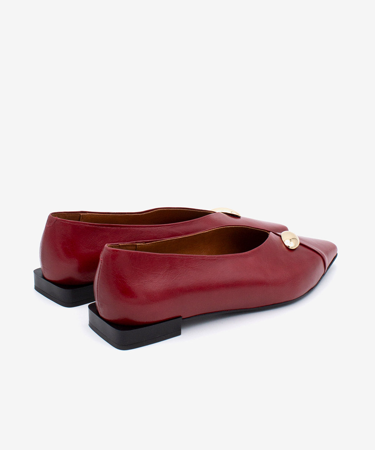 ELINA - Bailarina de mujer con escote en V y adorno dorado en piel texturizada - Zapatos burdeos - Zapatos de mujer Ángel Alarcón - Women Shoes 2026