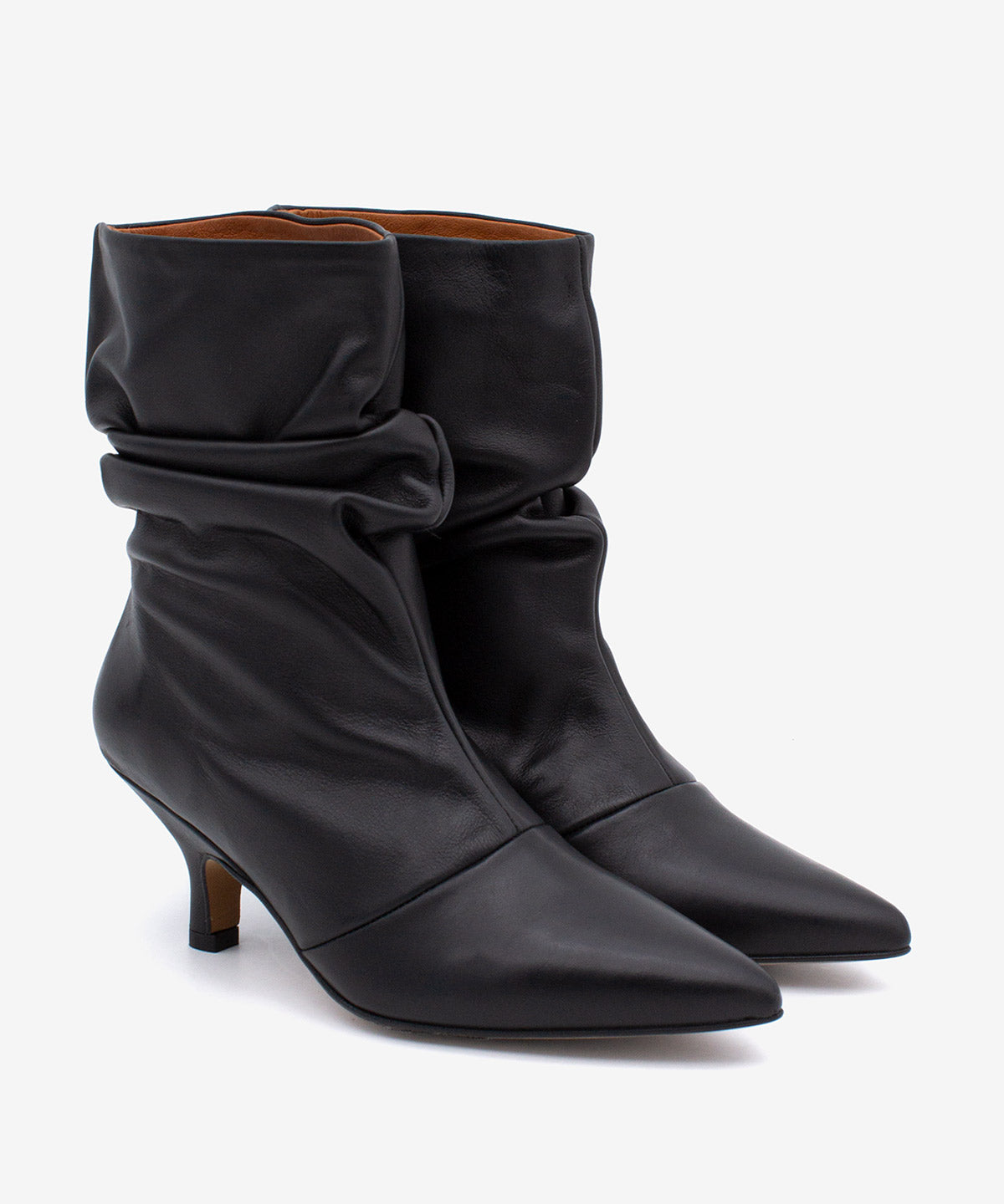 LISETTE - Botín arrugado de tacón fino cómodo en piel - Zapatos Negros - Zapatos de mujer Ángel Alarcón - Women Shoes 2026