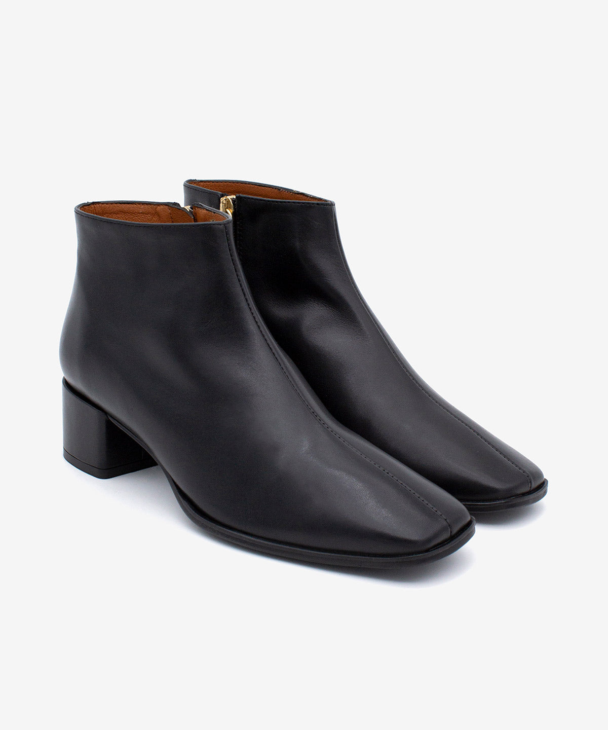 ARWEN - Botín cómodo de tacón ancho con puntera cuadrada de piel lisa - Zapatos Negros - Zapatos de mujer Ángel Alarcón - Women Shoes 2026