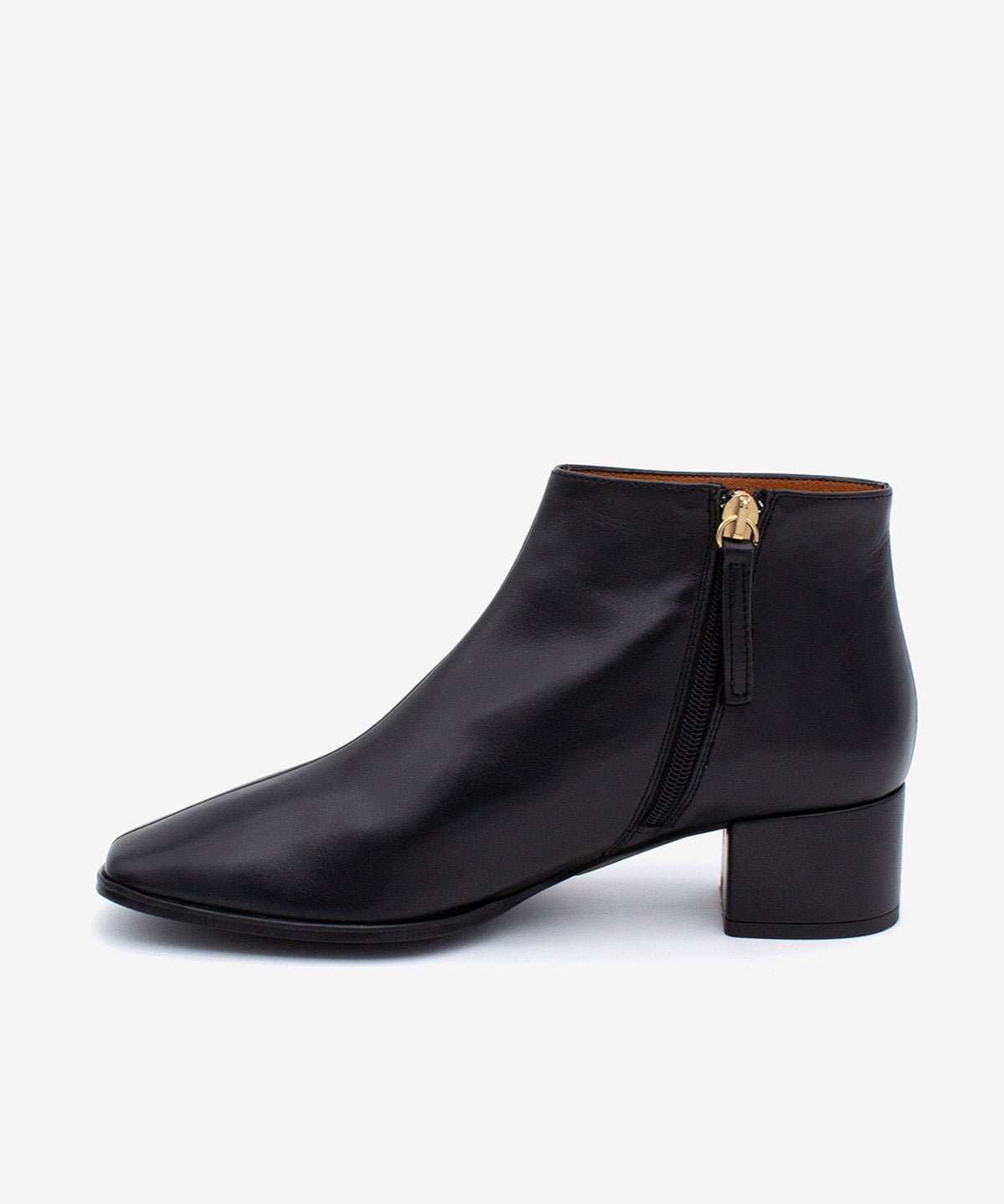 ARWEN - Botín cómodo de tacón ancho con puntera cuadrada de piel lisa - Zapatos Negros - Zapatos de mujer Ángel Alarcón - Women Shoes 2026