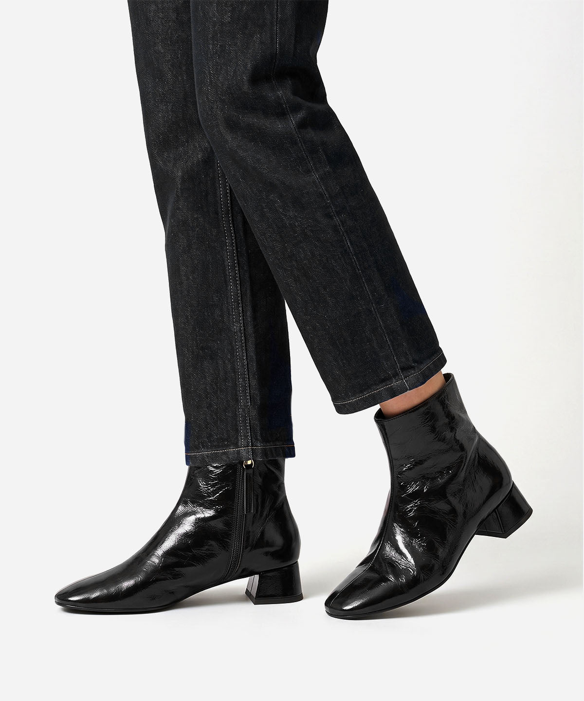 TAMARA - 26558 - piel brillan textu. - Zapatos Negros - Zapatos de mujer Ángel Alarcón - Women Shoes 2026