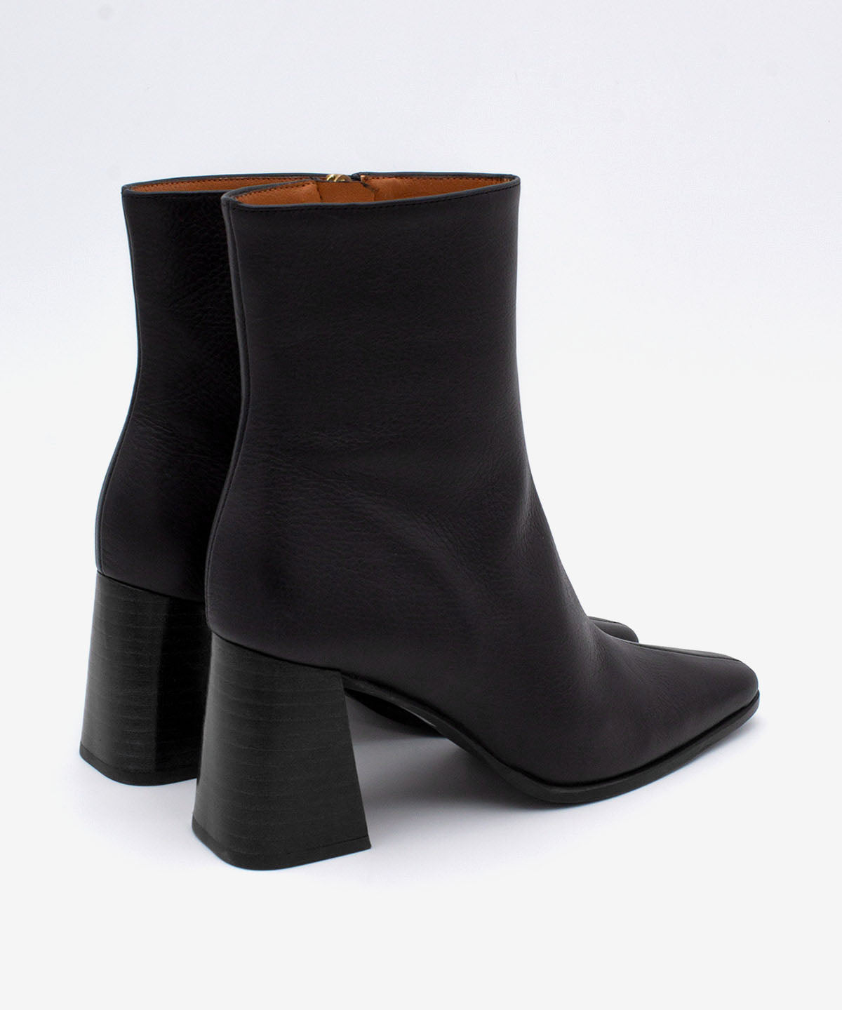 TRIMIA - Botín de mujer cómodo con tacón ancho de piel lisa - Zapatos Negros - Zapatos de mujer Ángel Alarcón - Women Shoes 2026