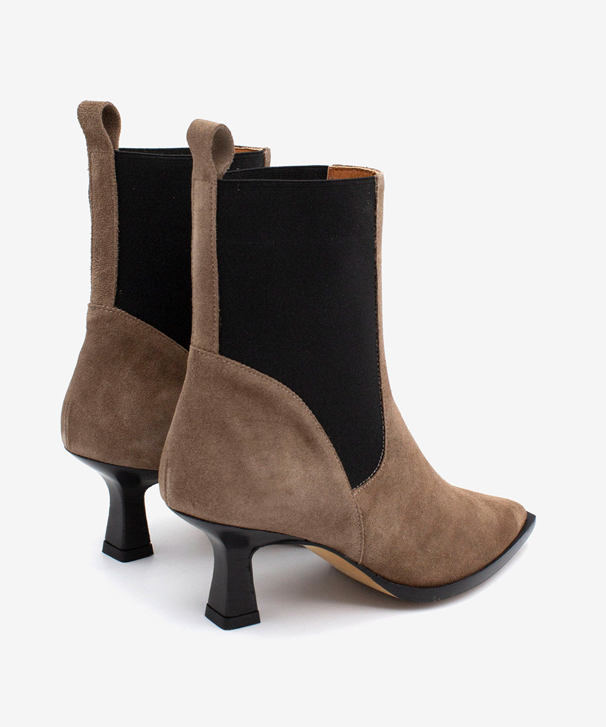 BRIELAS - Botín chelsea de mujer con tacón de serraje - Zapatos taupe - Zapatos de mujer Ángel Alarcón - Women Shoes 2026