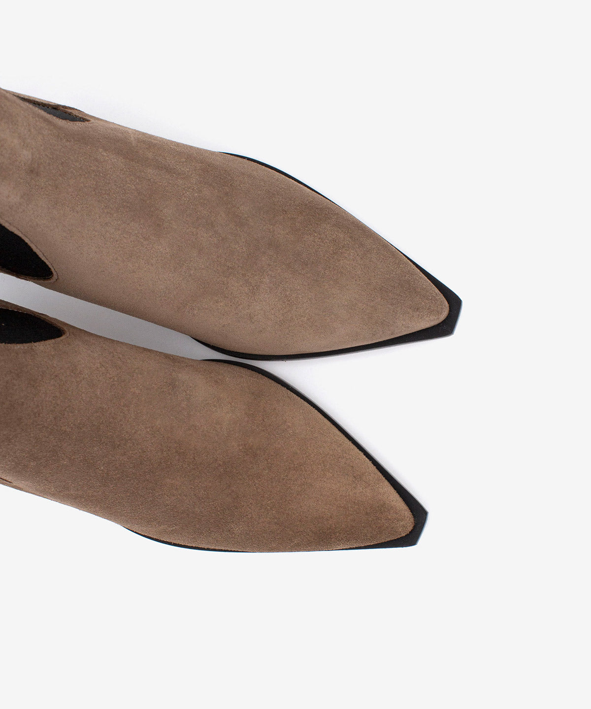 BRIELAS - Botín chelsea de mujer con tacón de serraje - Zapatos taupe - Zapatos de mujer Ángel Alarcón - Women Shoes 2026