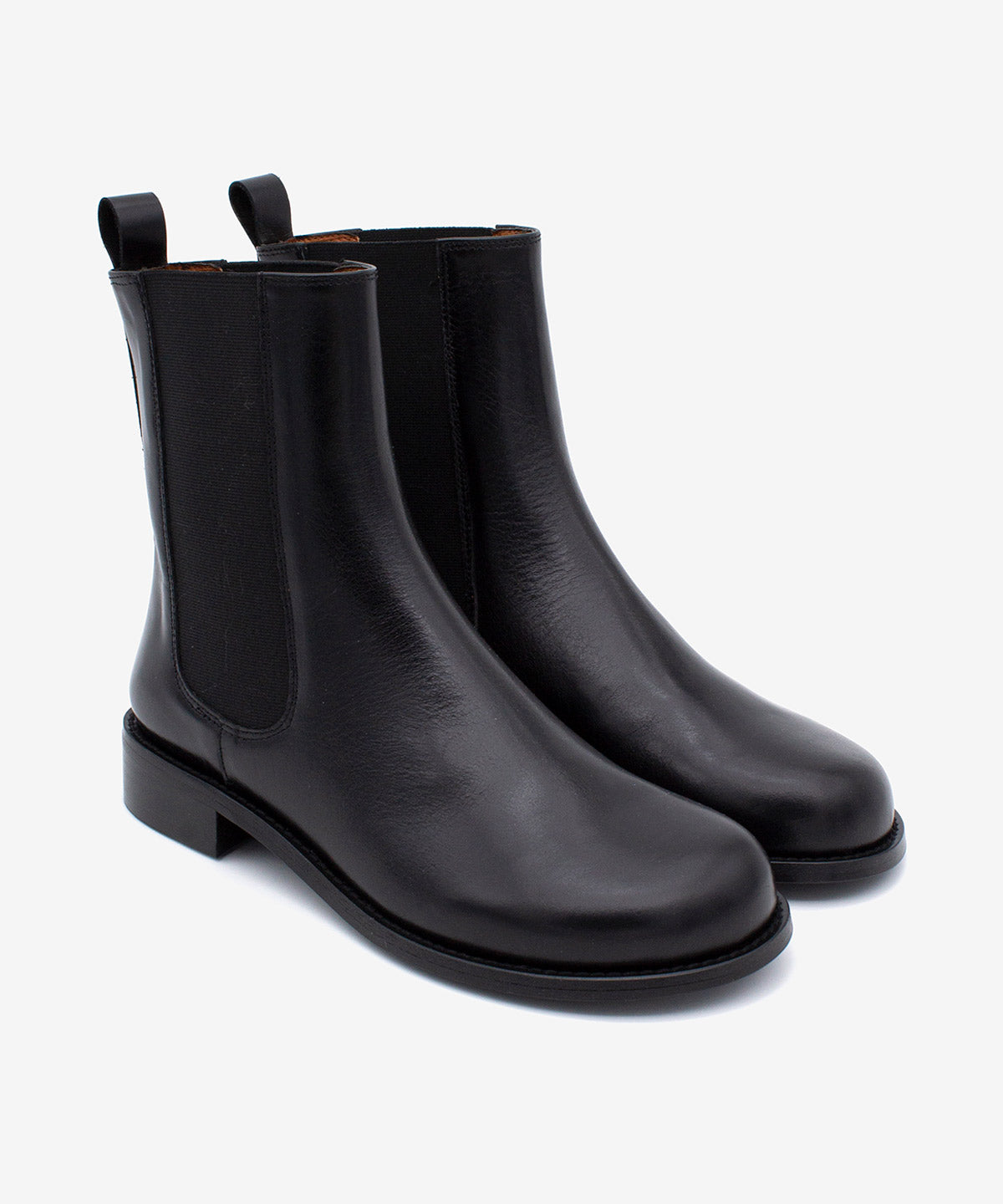 LYANA - Botín Chelsea de mujer con tacón bajo en piel lisa semibrillo - Zapatos Negros - Zapatos de mujer Ángel Alarcón - Women Shoes 2026