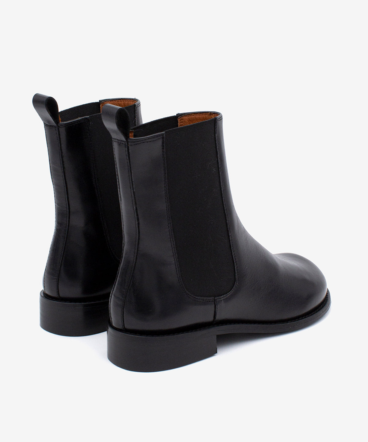 LYANA - Botín Chelsea de mujer con tacón bajo en piel lisa semibrillo - Zapatos Negros - Zapatos de mujer Ángel Alarcón - Women Shoes 2026