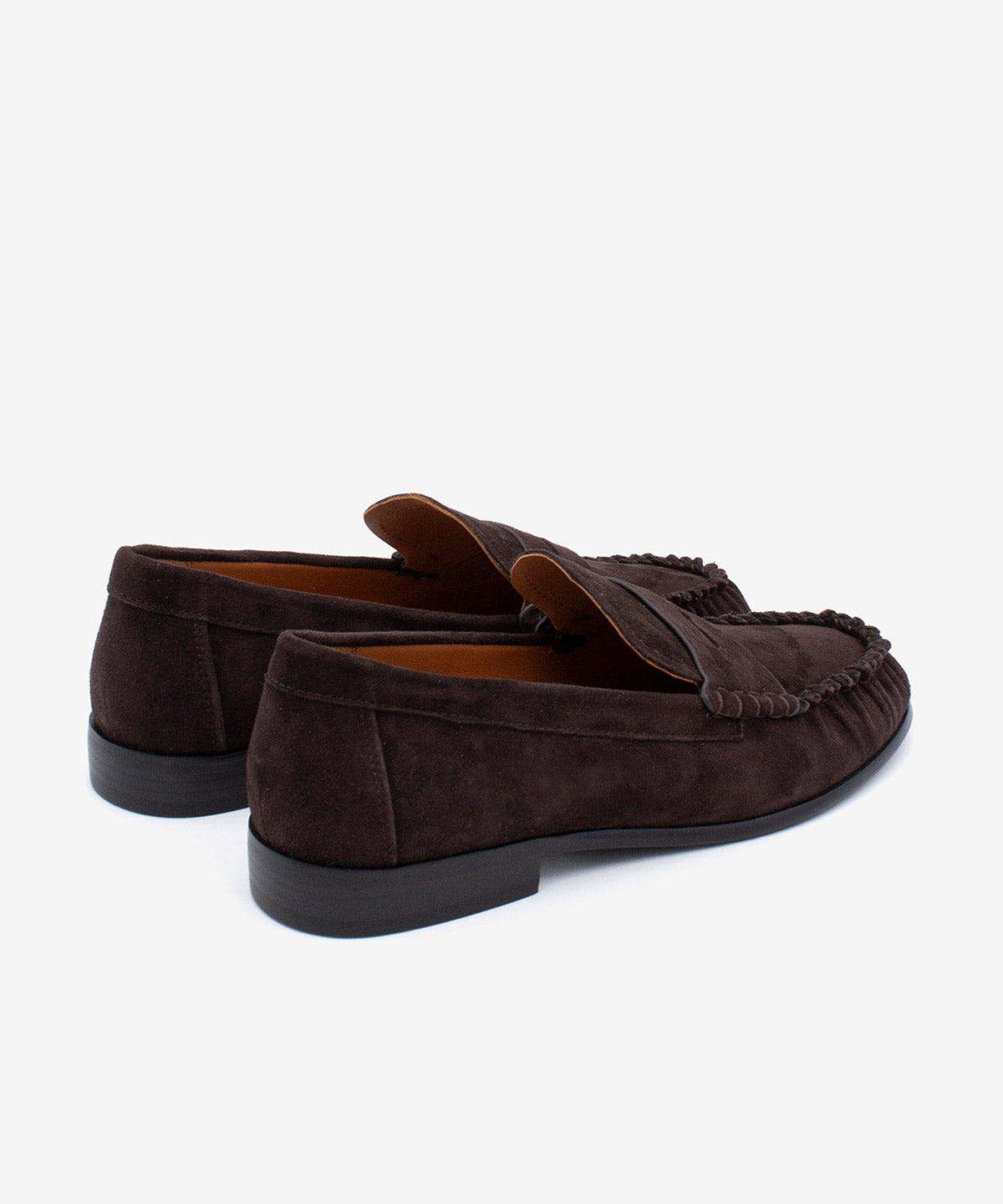 DAPHNE - Mocasín con corte fruncido y suela rubber de ante - Zapatos color camel - Zapatos de mujer Ángel Alarcón - Women Shoes 2026