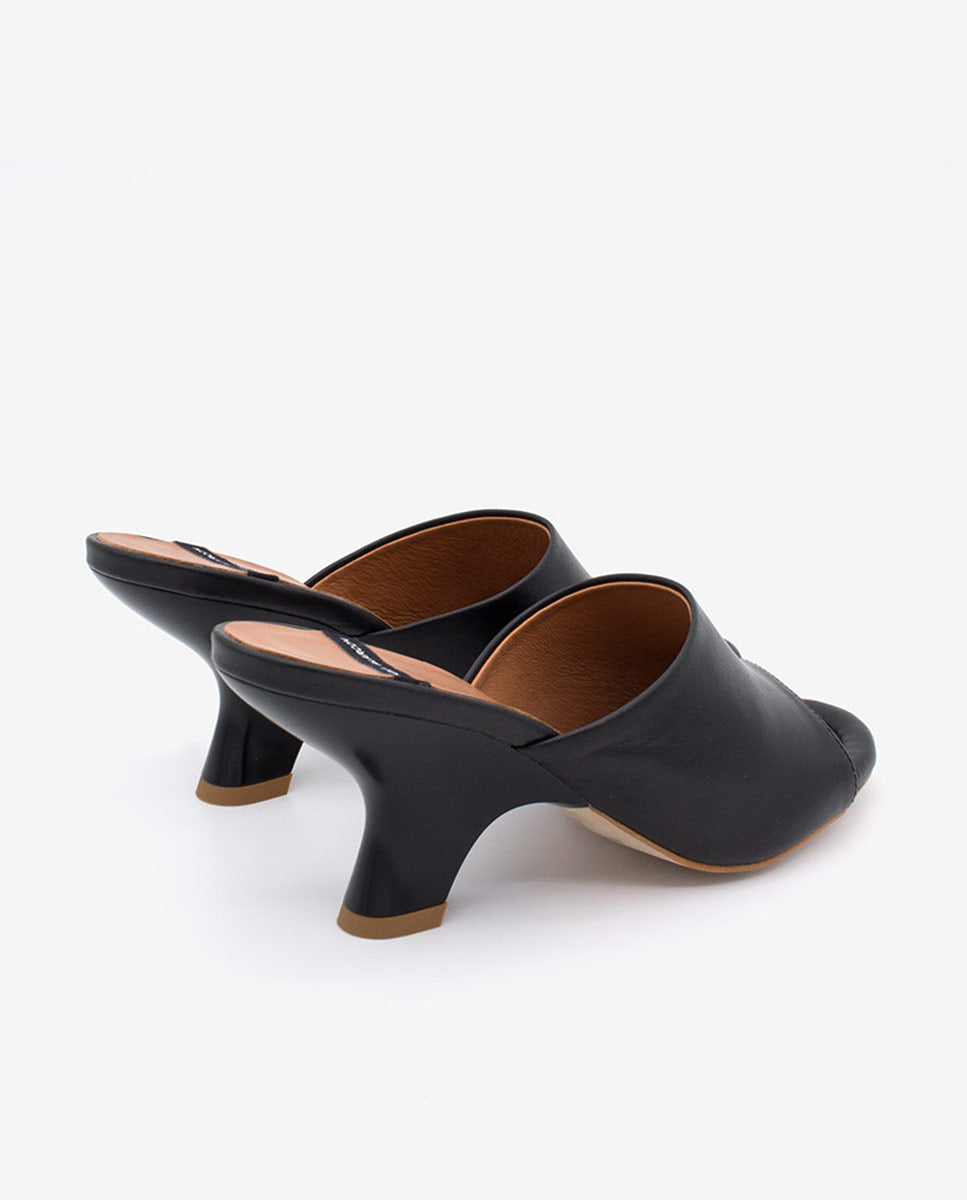 KADY – Mule de piel con tacón pintado de diseño – negro – Talla 37 – Ángel Alarcón