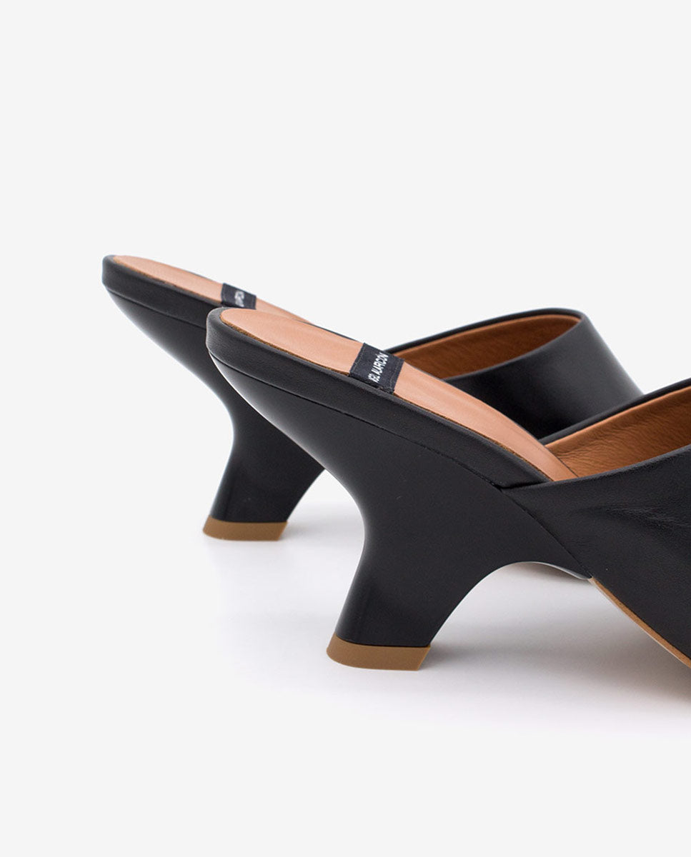 KADY – Mule de piel con tacón pintado de diseño – negro – Talla 39 – Ángel Alarcón