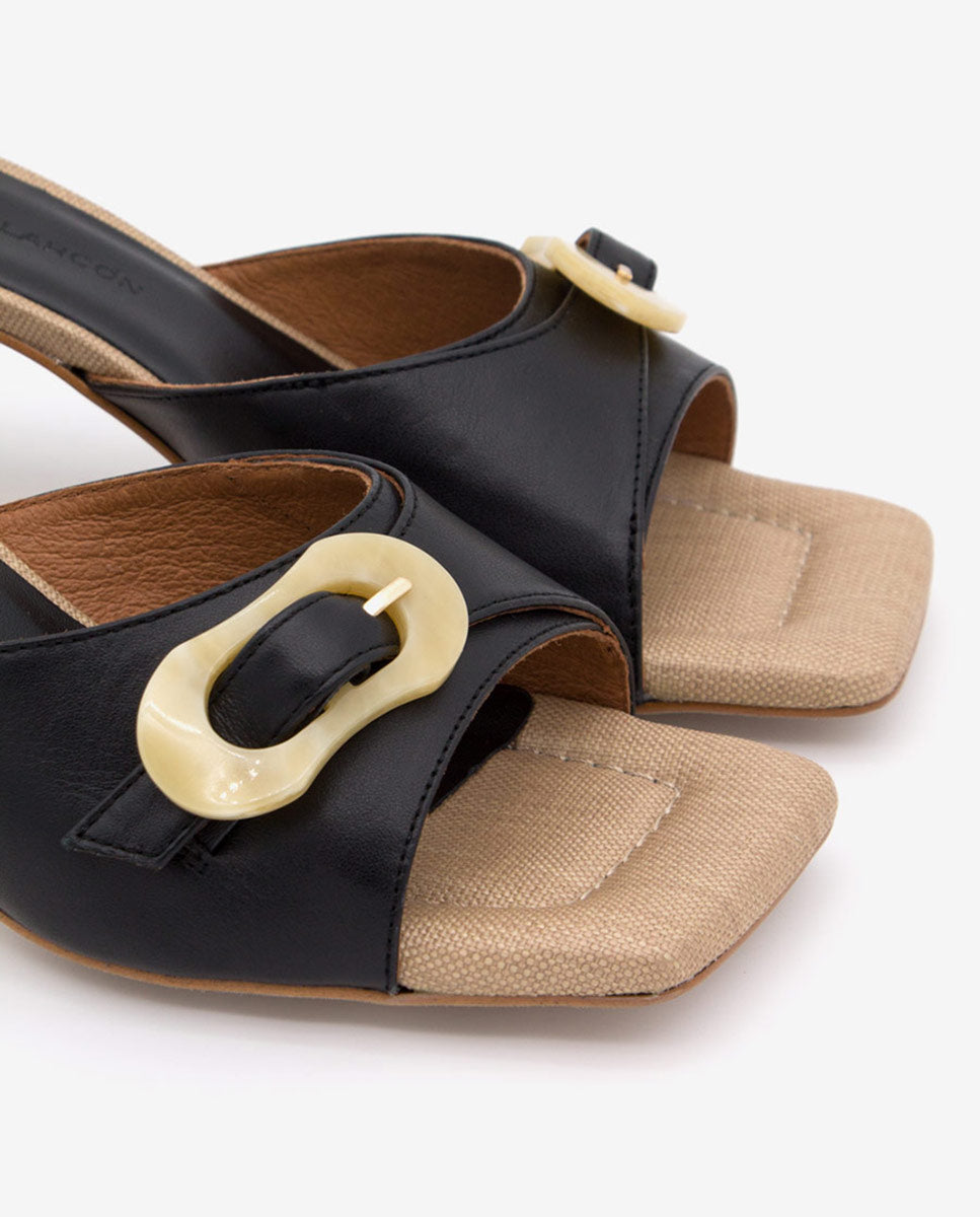 JELKE – Mule de piel con hebilla carey y tacón ancho – camel – Talla 41 – Ángel Alarcón