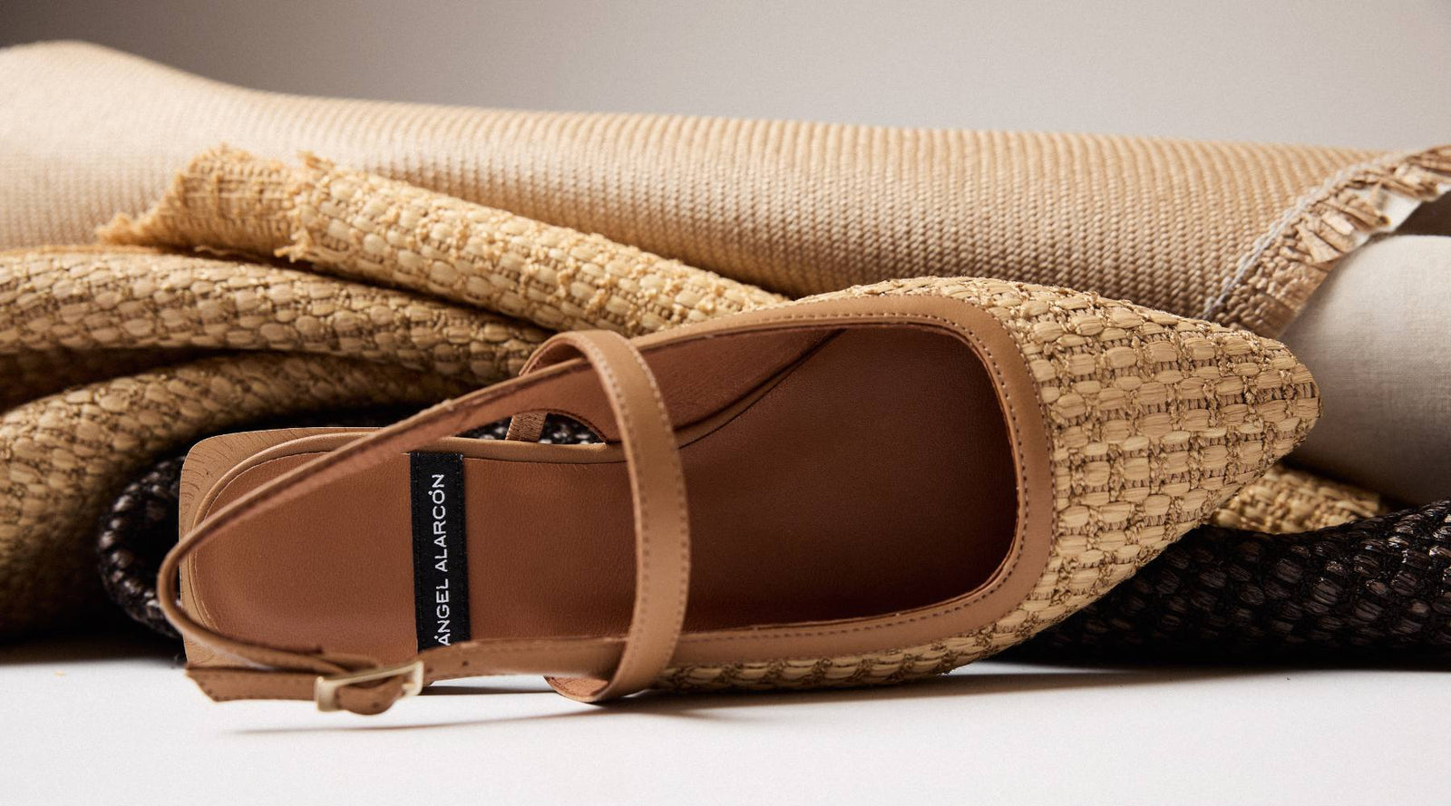 The Art of Craftsmanship: El Lujo Silencioso de lo Hecho a Mano