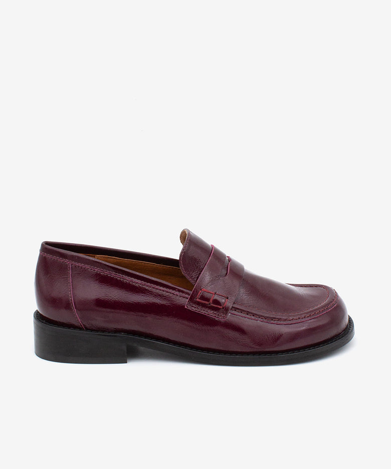 LOUISA – Mocasín de mujer con antifaz en piel brillante – Talla 35 – Ángel Alarcón