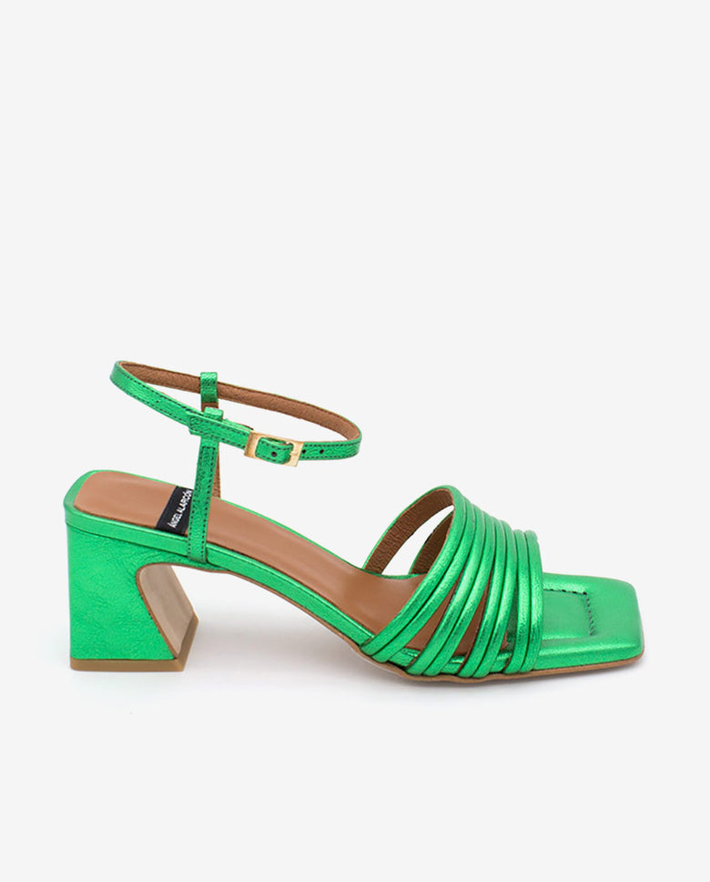 ROBERTS – Sandalia de tacón multitiras en piel metalizada con pulsera al tobillo – verde – Talla 35 – Ángel Alarcón
