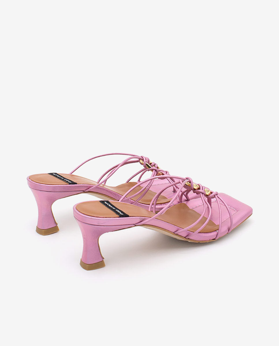 ALEXIA – Sandalia de tiras finas metalizadas tornasol con adorno central – rosa – Talla 36 – Ángel Alarcón