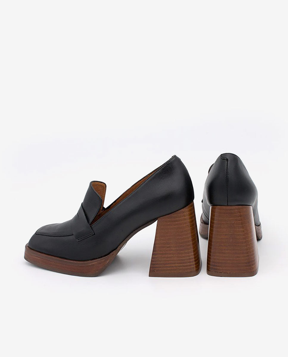 TULAR – Mocasín de piel con tacón alto, ancho y plataforma – negro – Talla 38 – Ángel Alarcón