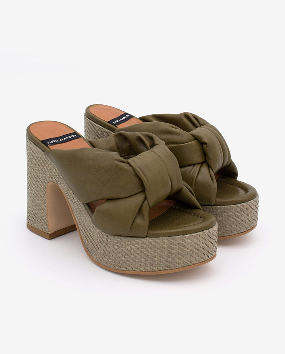 KIMM – Mule de piel acolchada con tacón y plataforma de rafia – Talla 40 – Ángel Alarcón