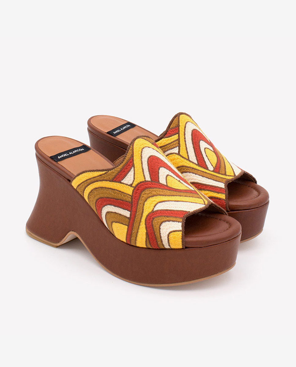 OLDANA – Mule de cuña con pala multicolor – Talla 36 – Ángel Alarcón