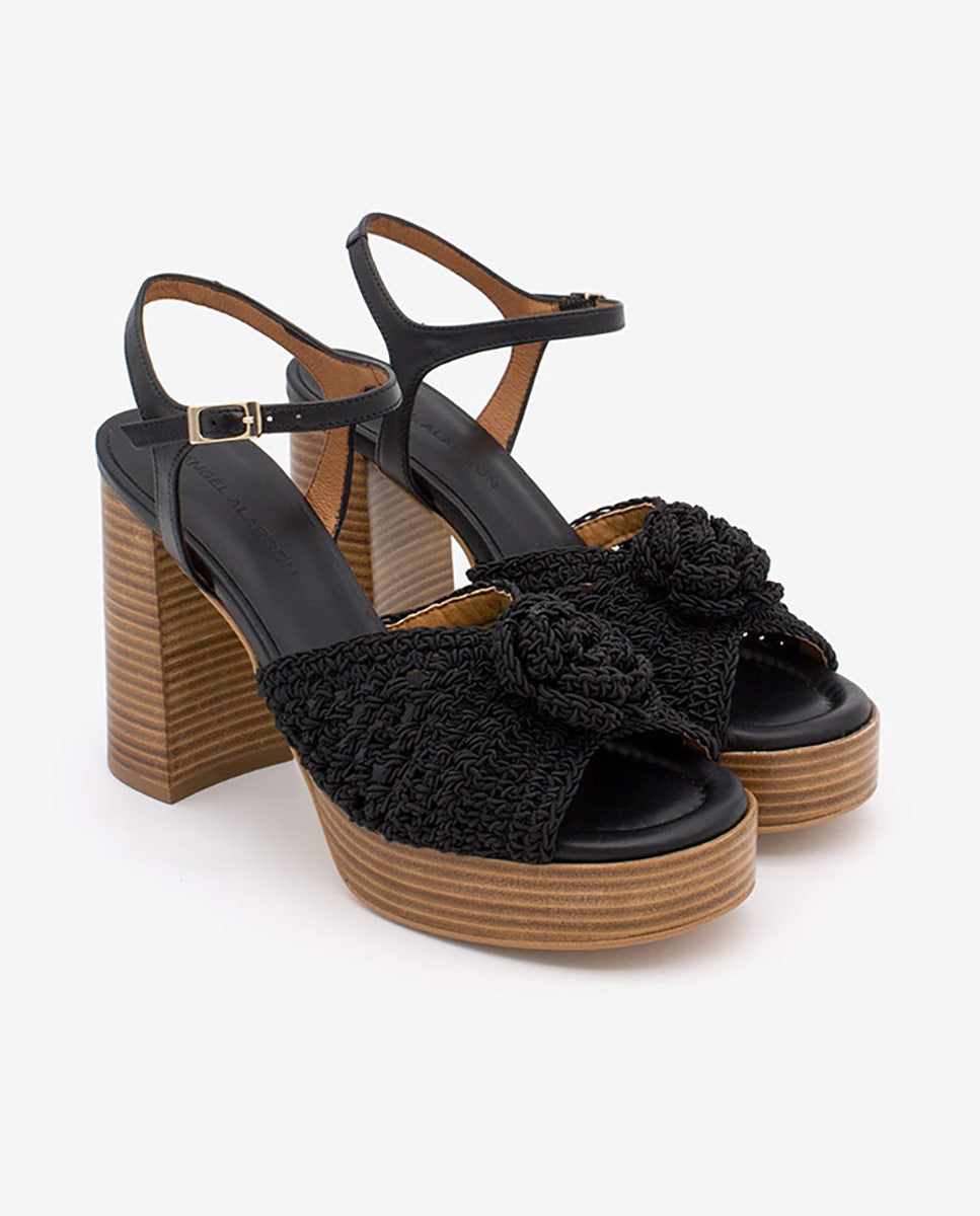 ELTERE – Sandalia de crochet y piel con tacón alto y plataforma – negro – Talla 37 – Ángel Alarcón