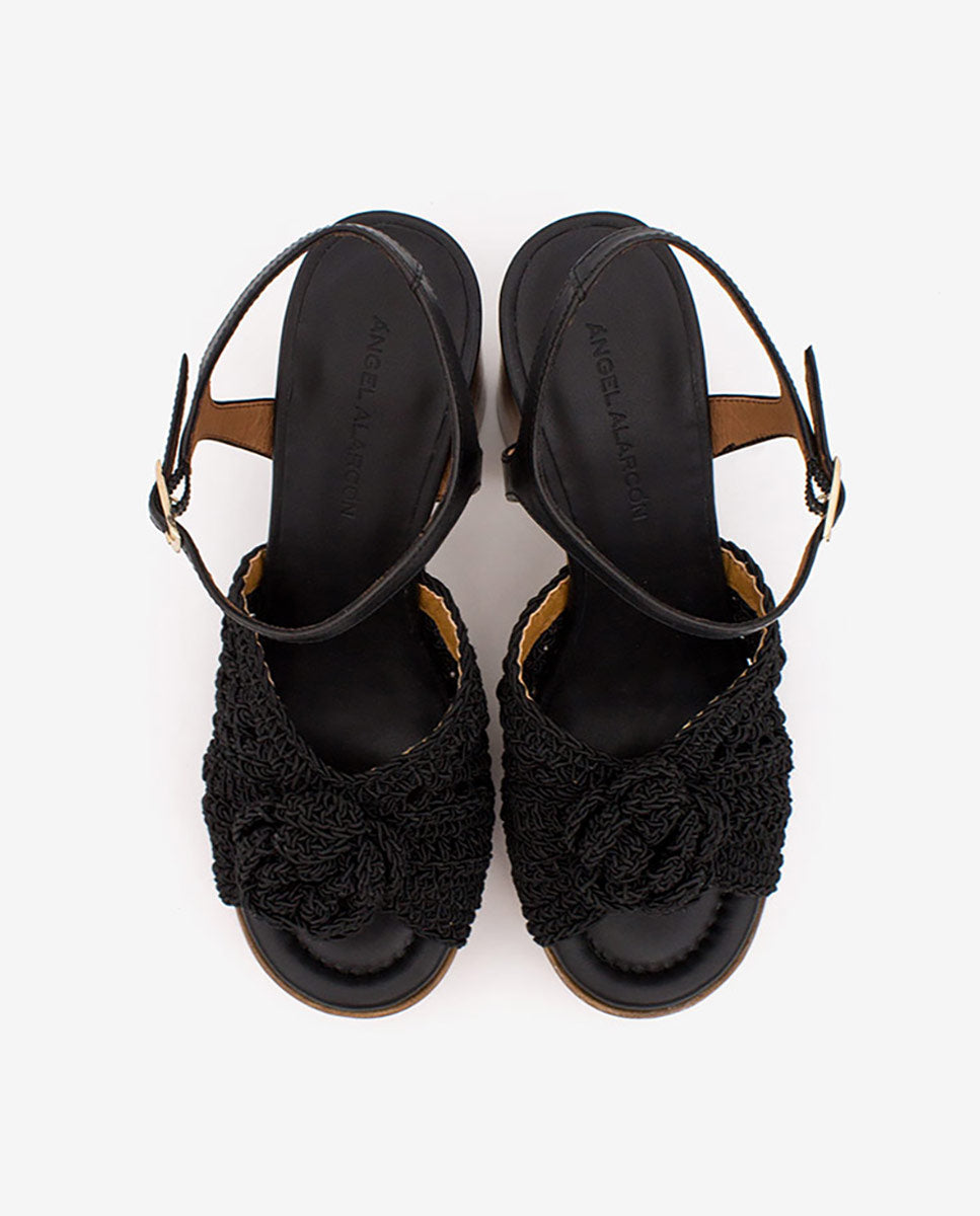 ELTERE – Sandalia de crochet y piel con tacón alto y plataforma – negro – Talla 40 – Ángel Alarcón