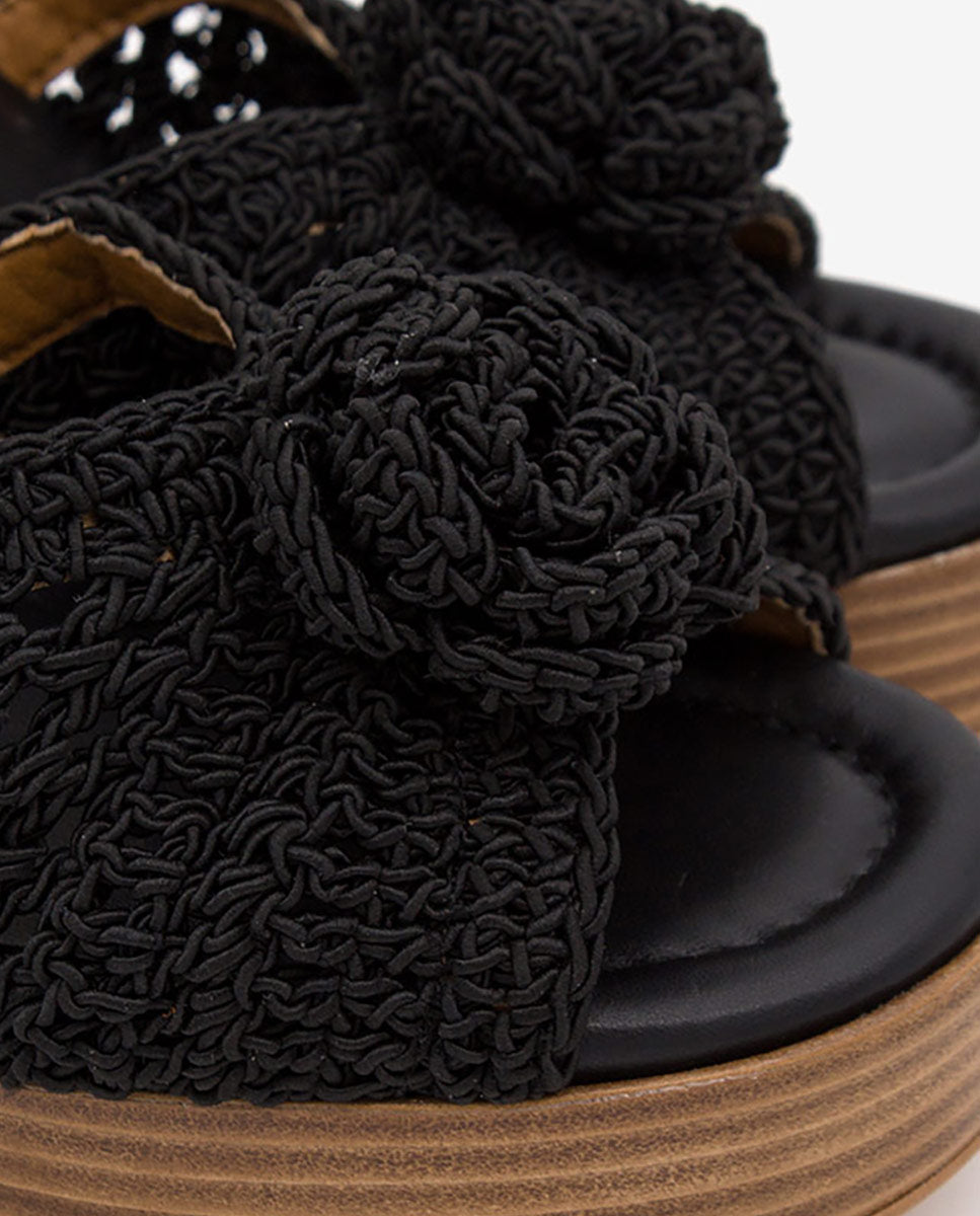 ELTERE – Sandalia de crochet y piel con tacón alto y plataforma – negro – Ángel Alarcón