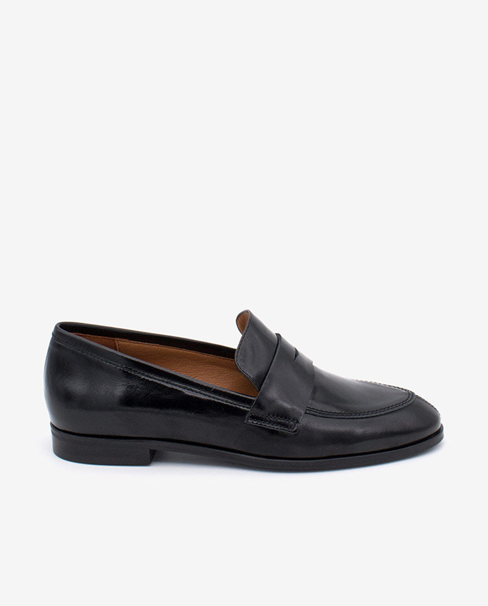 ZAMA – Mocasín de mujer plano de piel – negro – Talla 39 – Ángel Alarcón