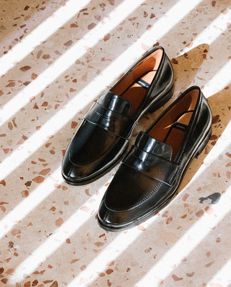 ZAMA – Mocasín de mujer plano de piel – negro – Talla 40 – Ángel Alarcón