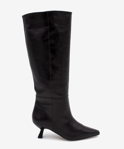 WIEMIA – Bota alta de piel con punta fina y tacón bajo – negro – Talla 37 – Ángel Alarcón