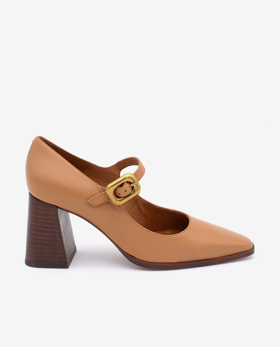 TRILEA – Merceditas de piel con punta fina, tacón ancho y hebilla – camel – Talla 36 – Ángel Alarcón