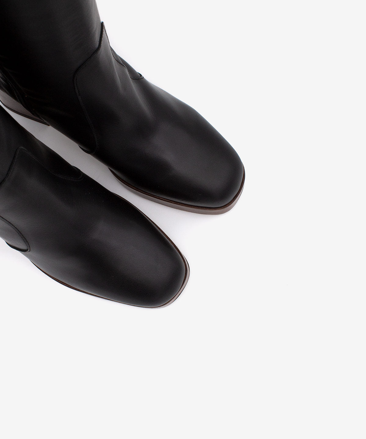 SITA – Bota de piel con tacón ancho y plataforma – negro – Talla 38 – Ángel Alarcón