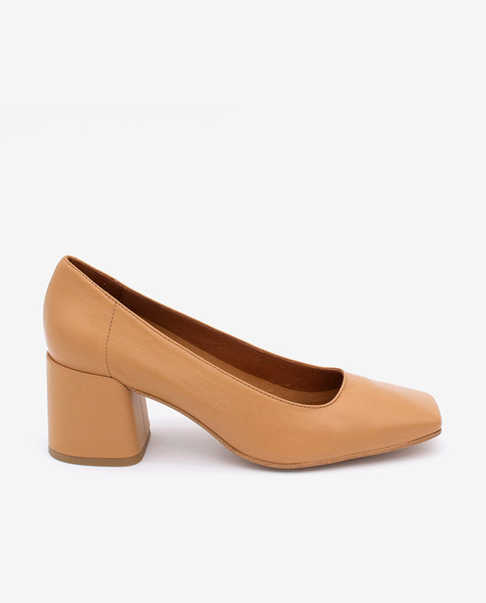 LUCIE - Zapatos de salón cómodos con tacón ancho de piel – camel – Talla 37 – Ángel Alarcón