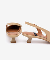 ALINE – Zapatos de salón destalonados de punta fina con lazo de piel – camel – Talla 38 – Ángel Alarcón