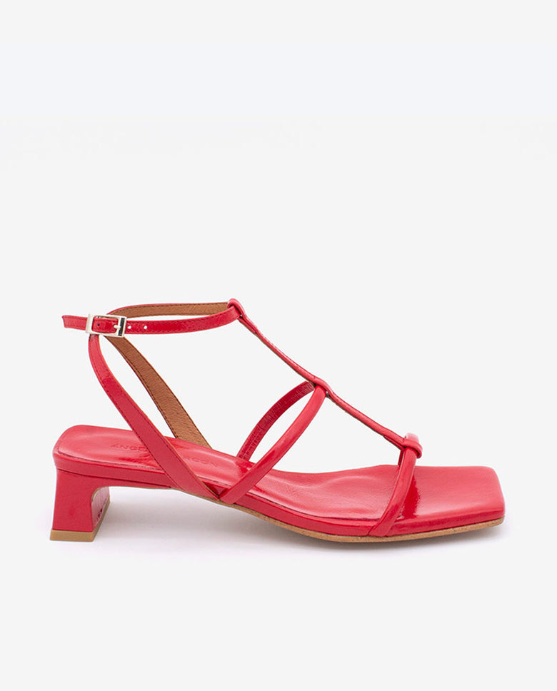 RACHEL – Sandalia de tiras t-strap con tacón bajo en piel brillante texturizada – Talla 36 – Ángel Alarcón