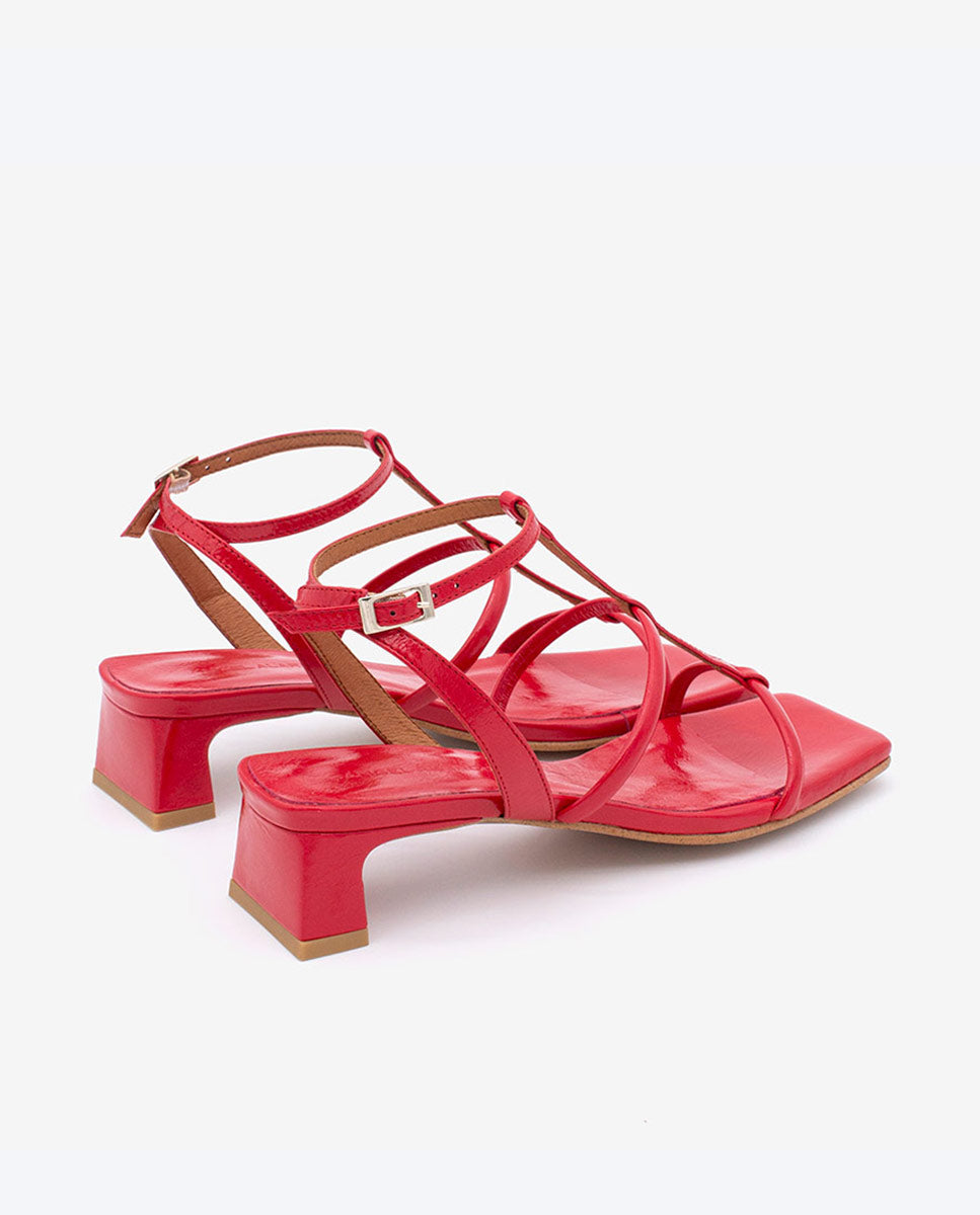 RACHEL – Sandalia de tiras t-strap con tacón bajo en piel brillante texturizada – Talla 37 – Ángel Alarcón
