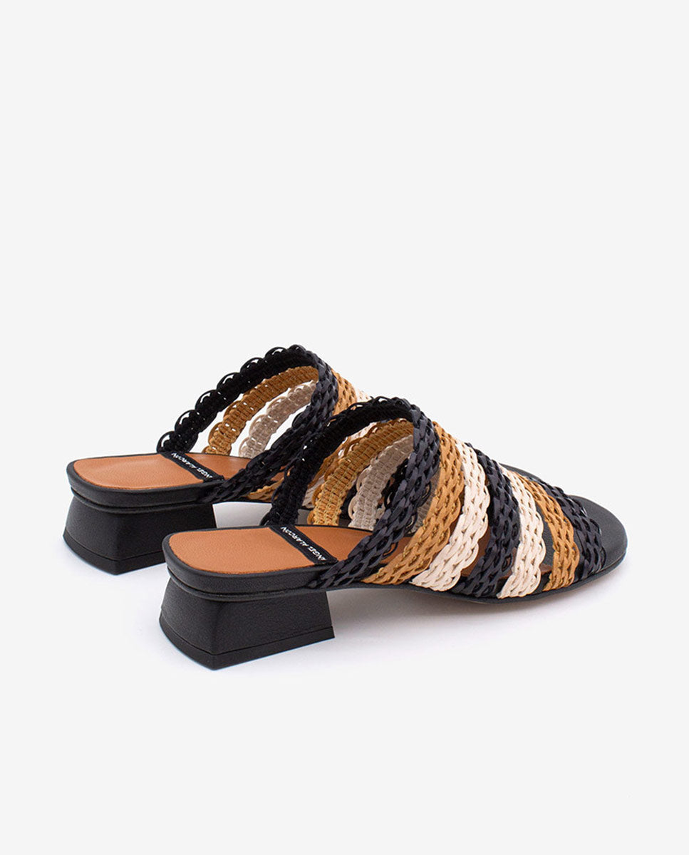 BLANDINE – Sandalia tipo mule con pala trenzada y tacón bajo – negro – Talla 38 – Ángel Alarcón